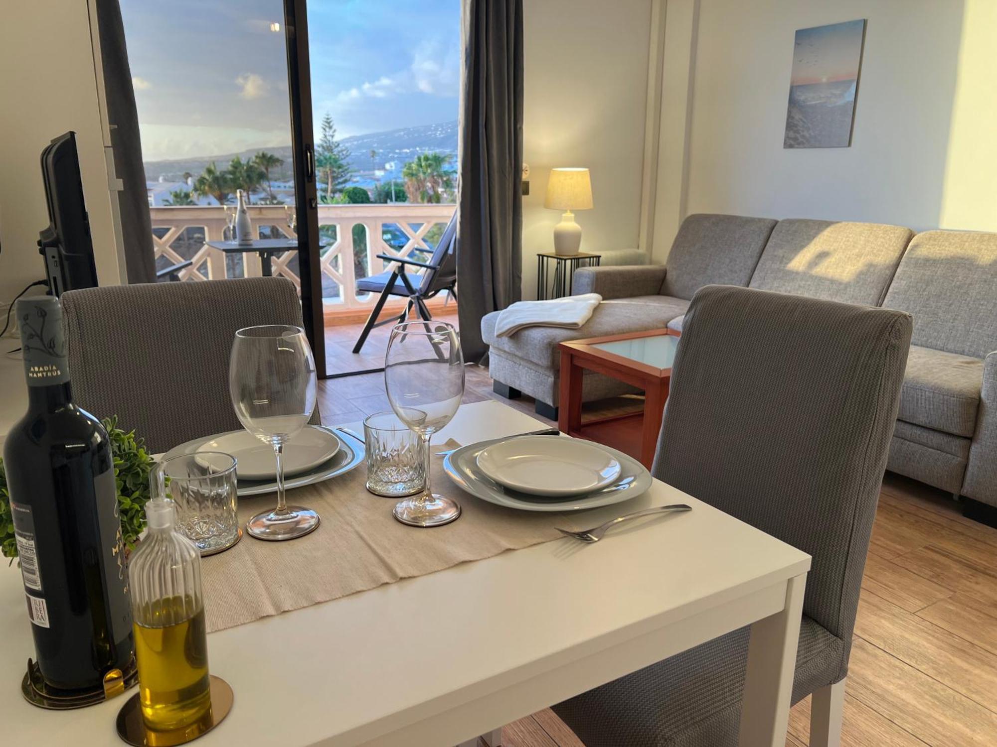 Ocean View Apartment *
